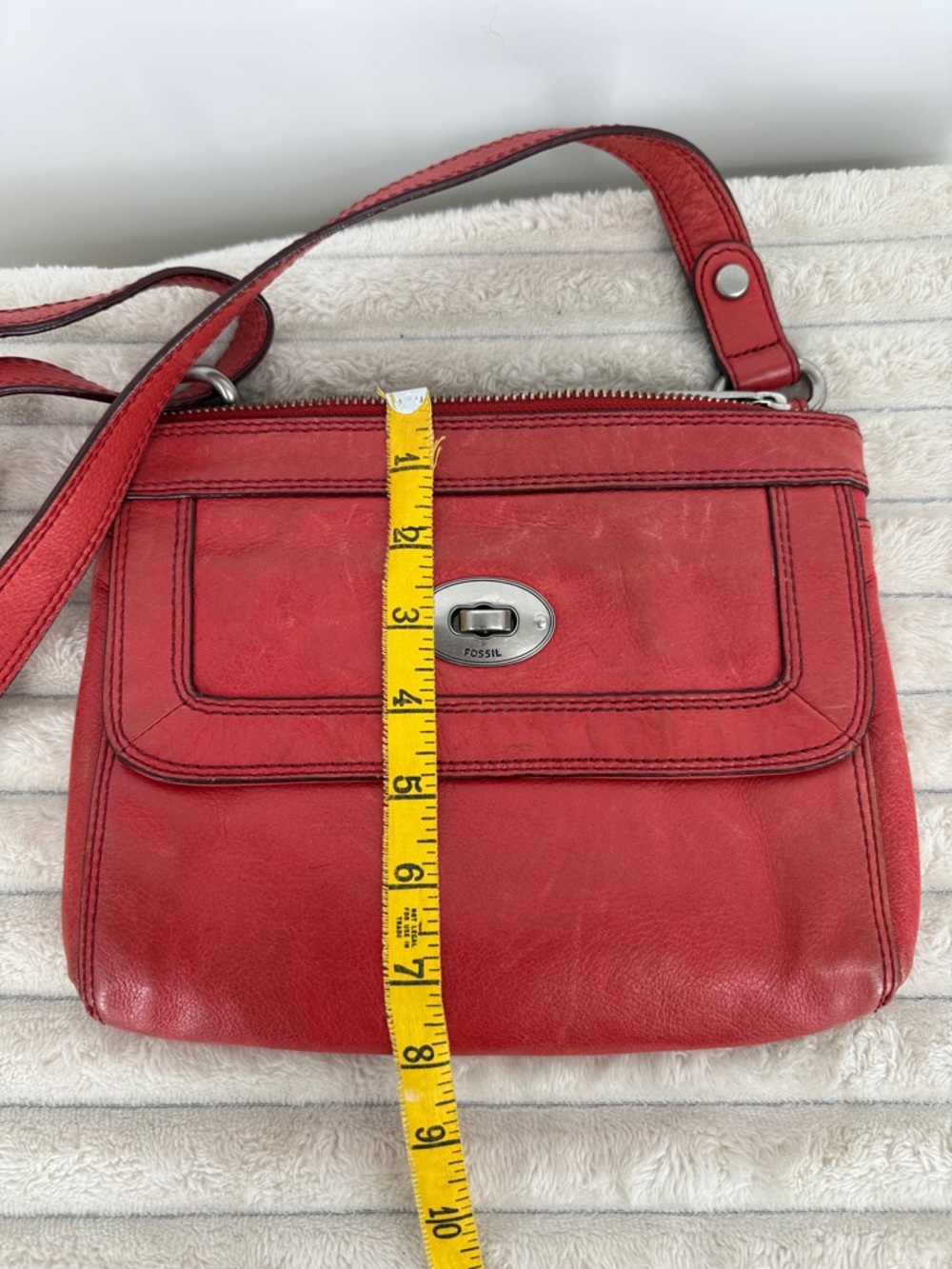 Fossil “Marlow” in Red Leather Crossbody Bag - Picture 13 of 13